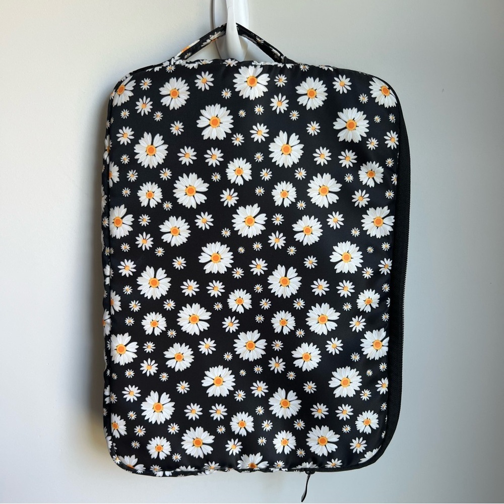 Floral Laptop Sleeve with Daisy Pattern - Picture 5 of 5